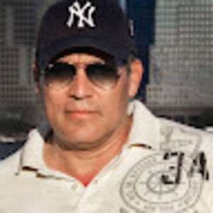 Meet your Posher, Carlos r.